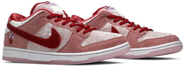 Nike Dunk Low SB - StrangeLove (Valentine's Day)