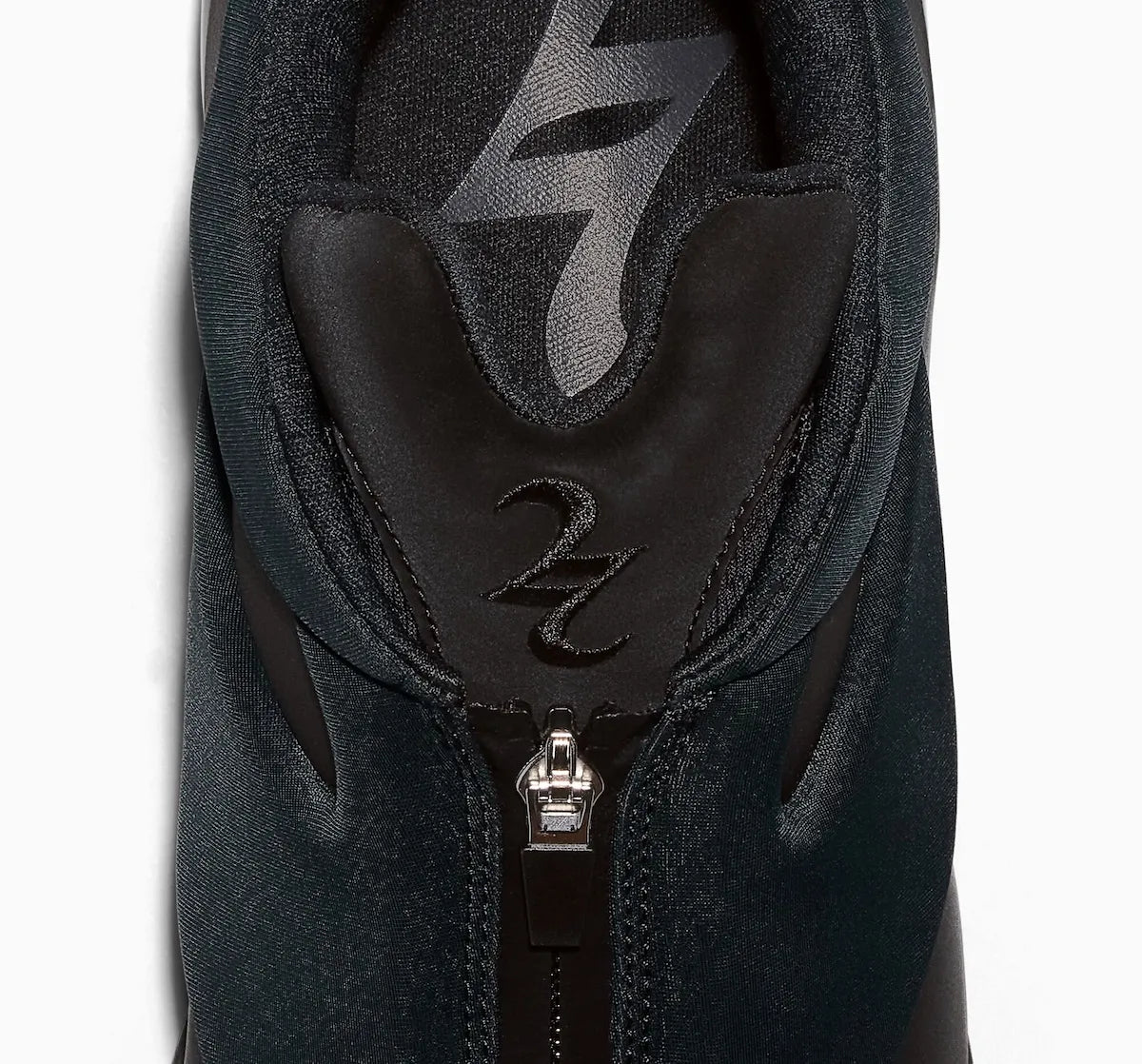 Converse - Shai 001 (Charm Black)